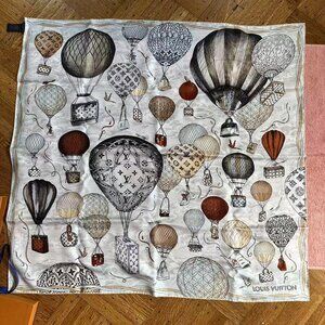 Louis Vuitton Scarf Up And Away Square 90